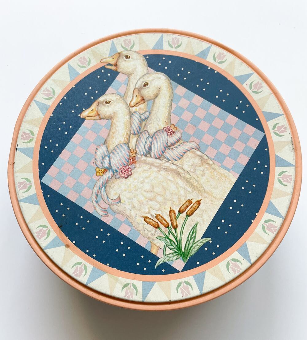 90s Decorative Goose Circular Metal Storage Tin